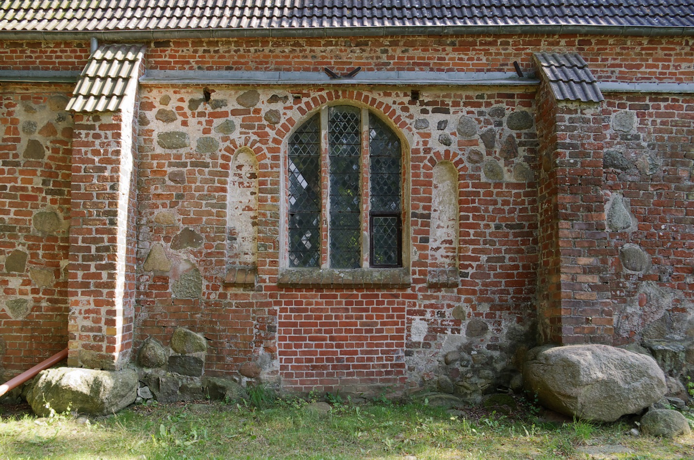 C:\Users\1\Downloads\Swantow_St_Stephanus_Kirche_imgp7928.jpg