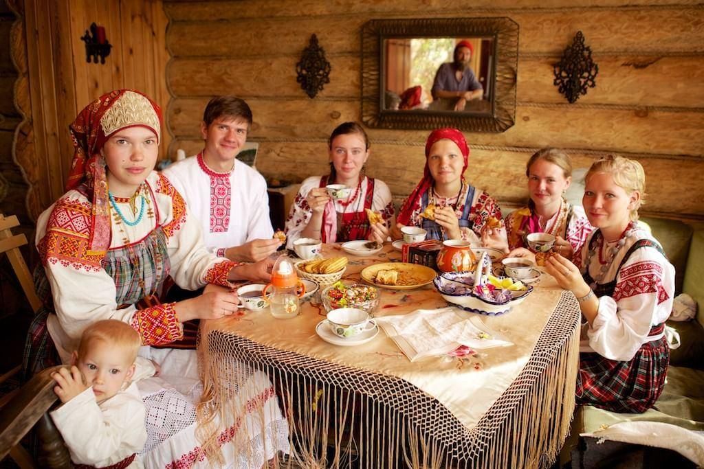 C:\Users\1\Downloads\РУССКИЙ НАРОД\7324c834-a028-5d10-9bc2-b240bd8f3cb7.jpg